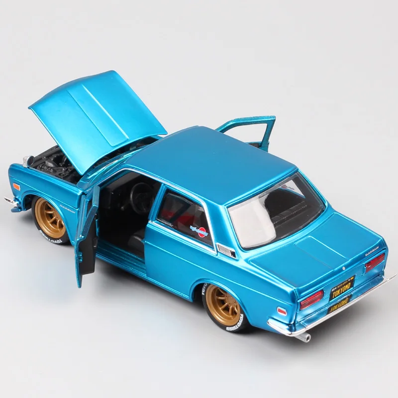 Классические весы Maisto 1/24 Nissan Datsun 510 1600 Bluebird 1971 металлические модели литья под давлением автомобили игрушки транспорт Миниатюрные для детей