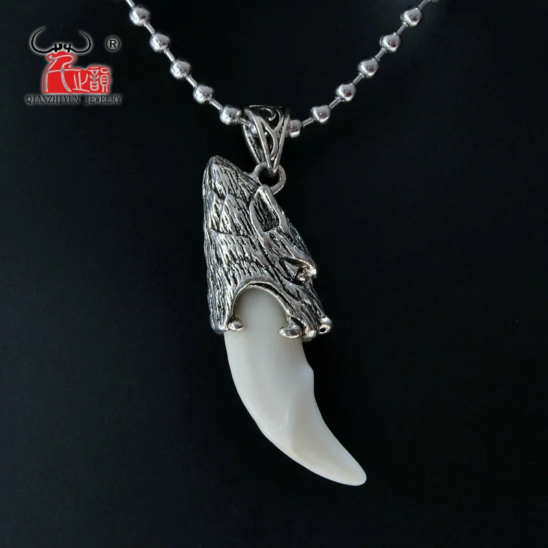 

Stainless Steel Necklace Tibetan Amulet Fangs Real Natural Tooth Vintage Silver Wolf Tooth Charm Bone Pendant Men's Necklace