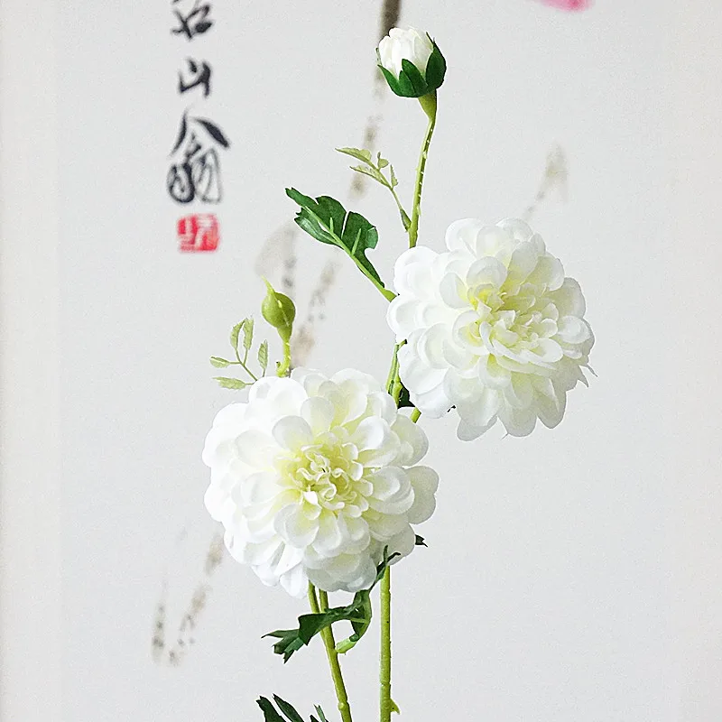 白色