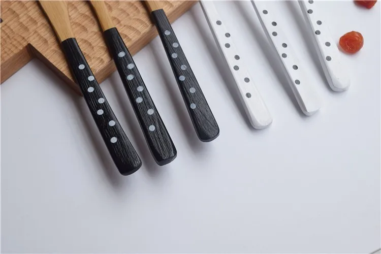wooden cutlery set