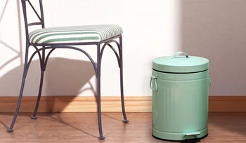 

Retro American Practical Thickening Trash Can With Pedal Kitchen Bathroom Living Room Waste Bins Office Home Accessories Q159