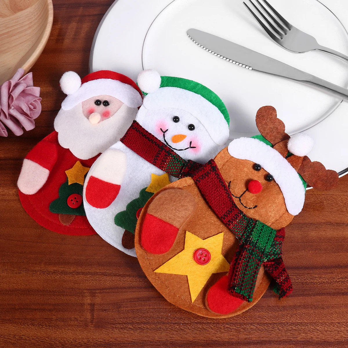 

OULII 6pcs Kitchen Suit Silverware Holders Portable Knifes Forks Bag Pockets Snowman Santa Claus Elk Christmas Party Decoration