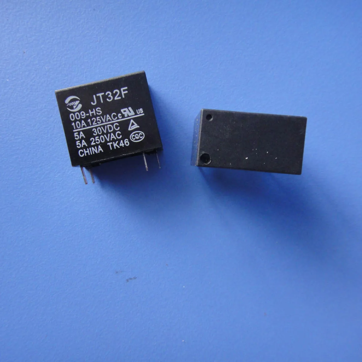 Free Delivery. Relay JT32F 009 HS 4 feet a set of normally open 5 a 250 ...