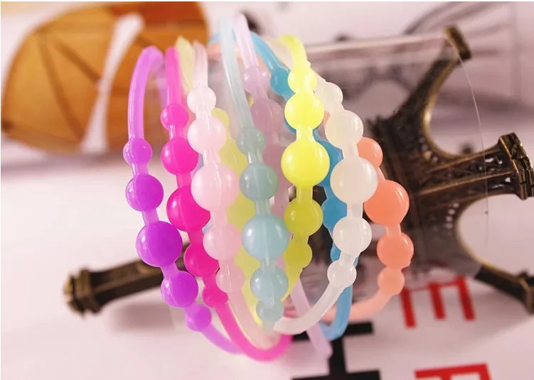 100pcs/lot Luminous Glowing Jelly Soft Silicon Cute Beads Hand Chains