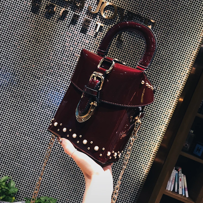 

Small bag 2019 summer style handle bag lacquer leather handbag, one shoulder bag, fashion bag chain rivet, receptacle bag#0001