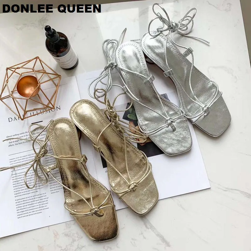 19 الصيف منخفض كعب الكاحل حزام الصنادل المفتوحة تو المصارع صندل النساء عارضة الدانتيل يصل أحذية منصة ضيق الفرقة sandalias موهير 19 الصيف منخفض كعب الكاحل حزام الصنادل المفتوحة تو المصارع صندل النساء عارضة الدانتيل يصل أحذية منصة ضيق الفرقة sandalias موهير