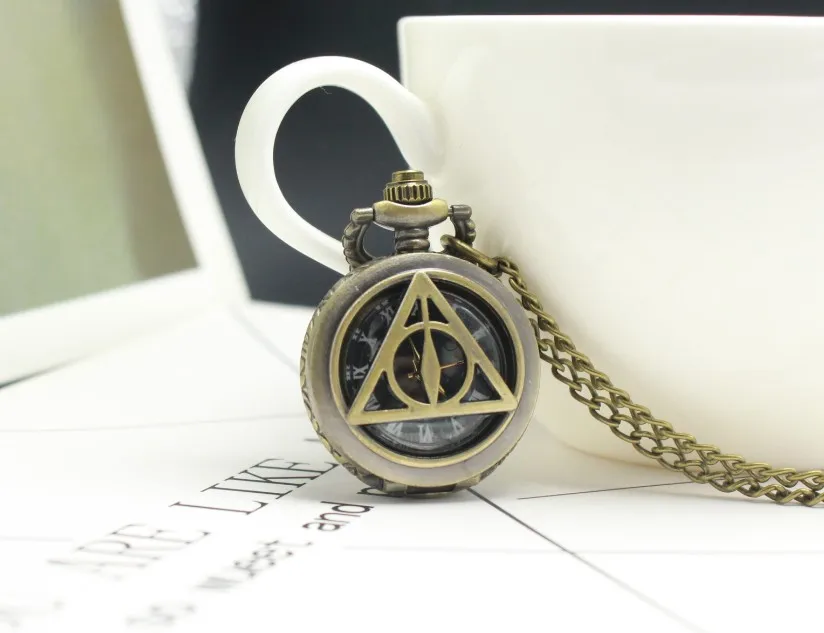 sci-fi-deathly-pocket-watch-chains-necklace-vintage-hollow-quartz-pocket-watches-steampunk-for-men-fans-gifts-watch