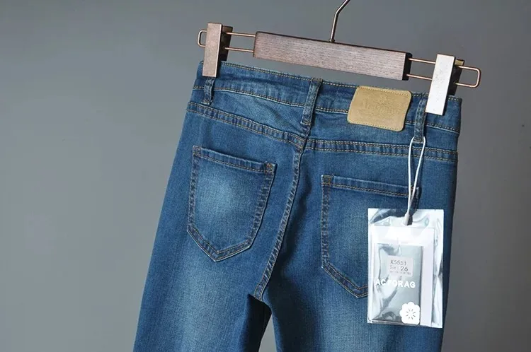 Calças de Brim para Mulheres 2020 do Vintage de Cintura Baixa Incendiar Elásticas Estilo Retro Fundo Sino Magro Calça Jeans Feminina Azul Escuro Denim Perna Larga Calças 18 High Quality Moda Feminina