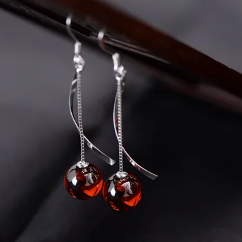 

Ms S925 silver artificial garnet contracted women's earrings earrings Europe and the United States a undertakes to full