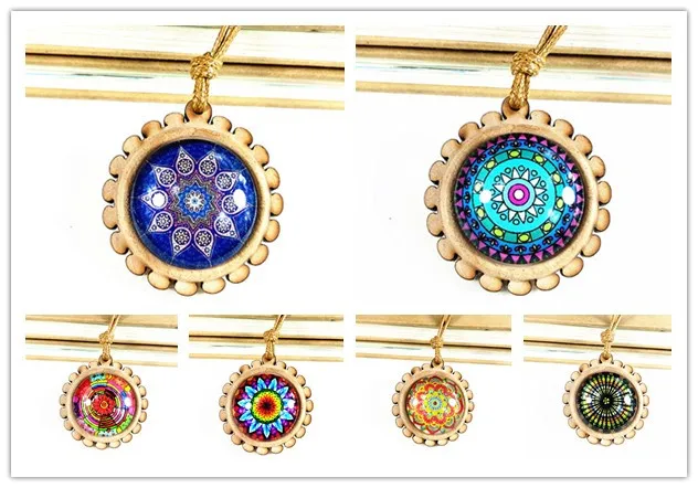 

Jiangzimei 24pcs/lot Wooden base Mandala Bandanna Necklace Pendant round 25mm diameter glass cabochon for Men Women party gift