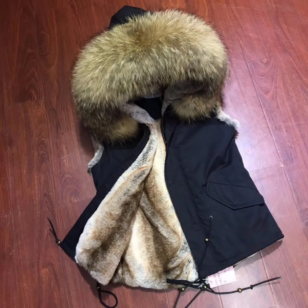 

Natural Color Faux Fur Lining With Raccoon Fur Collar Women&Men Winter Fur Vest Stylish Short Waistcoat