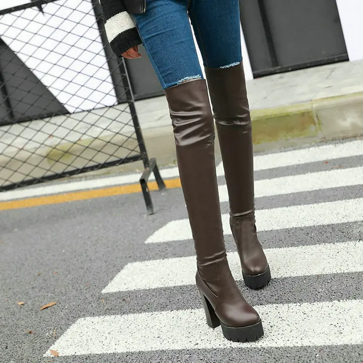 Женские ботфорты из искусственной кожи Модные ботфорты на платформе и Высоком толстом каблуке осенне-зимняя женская обувь Новинка года