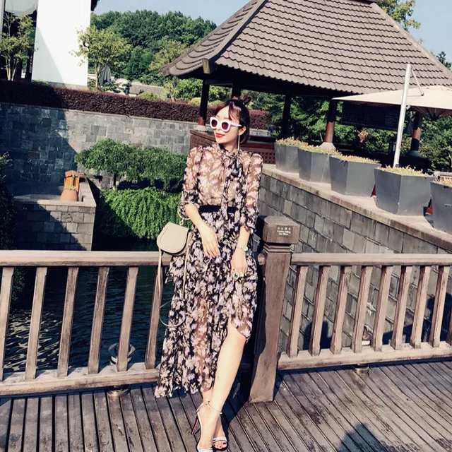 Special Offers 2018 Autumn New Silk Women's lavender Printing Long Sleeve Round Neck Scarf Temperament Shirt Mid-Length Skirt Two-Piece Suit Special Offers 2018 Autumn New Silk Women's lavender Printing Long Sleeve Round Neck Scarf Temperament Shirt Mid-Length Skirt Two-Piece Suit