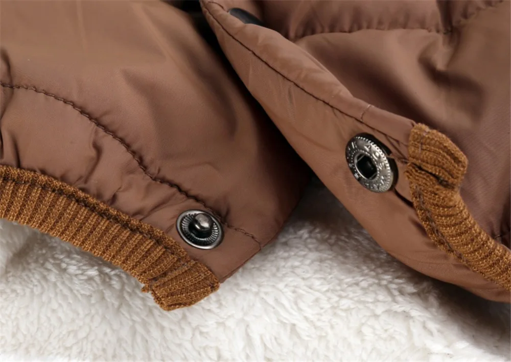 3633379020_1168772536