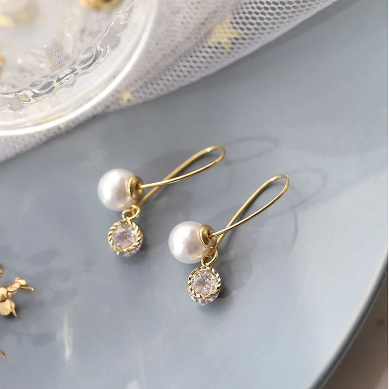 

Simple Pearl Earrings 2019 Women's Earrings Fashion Long Dangle Crystal Earrings For Women Jewelry Accessories boucle d'oreille