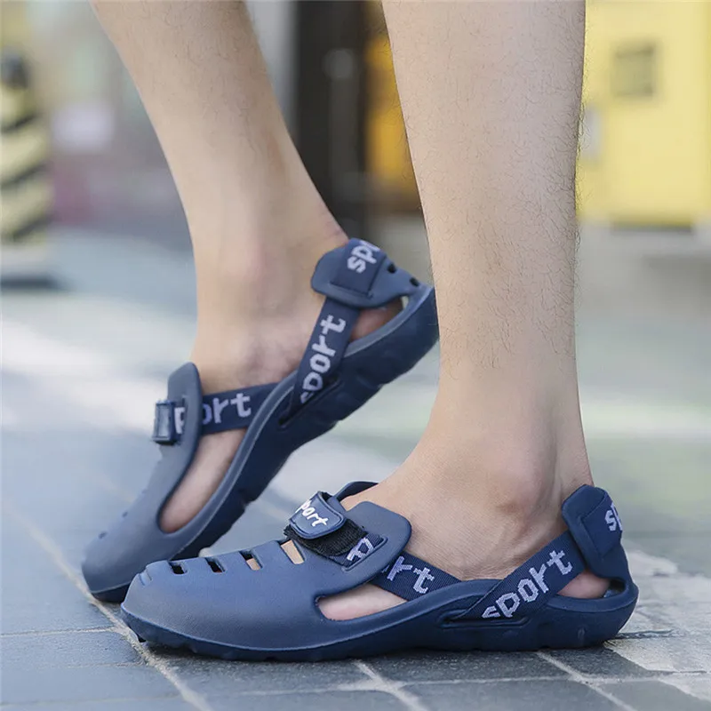 2019  Summer Men's Fashion Casual Slippers Outdoor Beach Slippers Comfort Sandals terlik Mans footwear 40JA2917