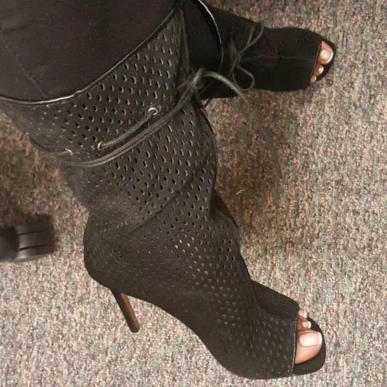 

Sexy Peep Toe High Heel Booties Mujer Cut-outs Lace Up Ankle Boots New Arrival Spring Autumn Flock Dress Shoes Women