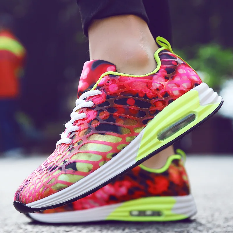 

2019 spring new breathable student sports couple shoes Korean version of the air cushion camouflage mesh casual men's shoes
