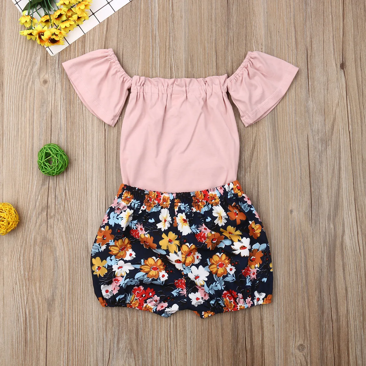 

Toddler Kid Baby Girl Clothes Romper Tops Sunsuit Flower Short Pants+Ruffle Sleeve Pink Tops Outfit 2Pcs Cute baby girl clothes