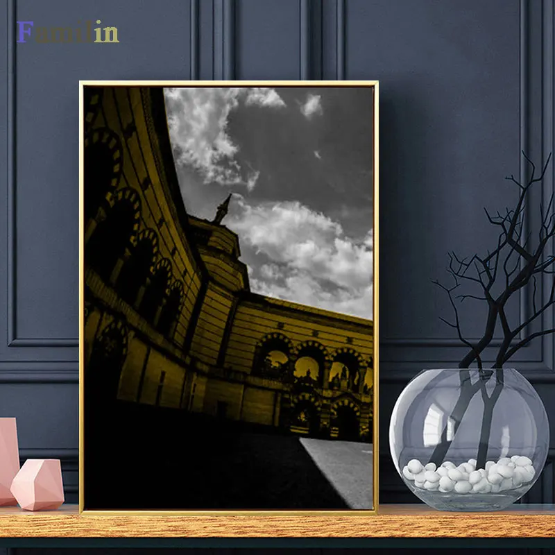 Плакат с изображением полной луны минималистичное художественное оформление