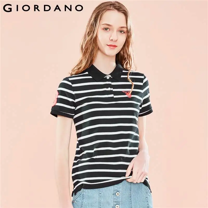 Giordano женская футболка Polo с короткими рукавами и вышивкой оленьей головы на груди, выполнена из хлопка и спандекса, есть несколько цветов и моделей данной футболки