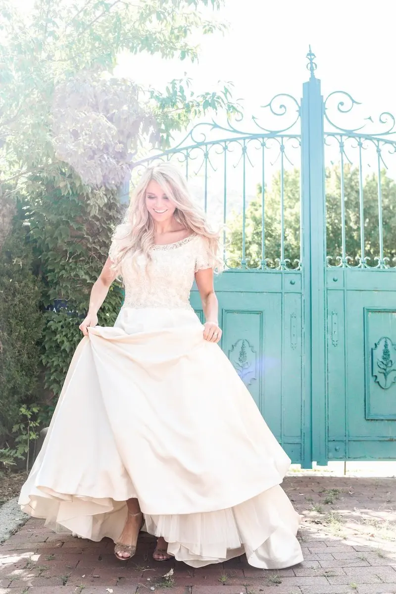 modest-wedding-dresses-Sherwood-alt5_800x