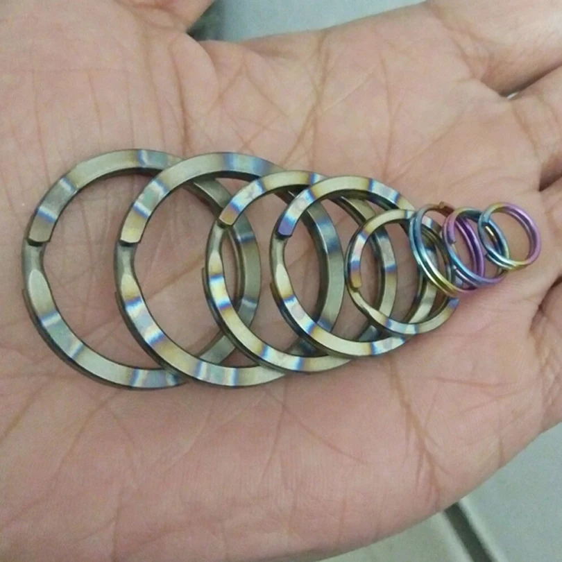 

Titanium Alloy Keyring Split Keychain EDC Outdoor Small Tool Key Ring Accessories J206 dropshipping