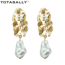 TOTASALLY Baroque style Vintage Irregular Shape Simulated Pearl dangle Earrings Woman Leaf Statement Earrings Jewelry party show TOTASALLY Baroque style Vintage Irregular Shape Simulated Pearl dangle Earrings Woman Leaf Statement Earrings Jewelry party show