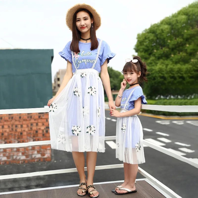 Mother Daughter Dresses Two Pieces Shirt+lace Skirt Family Matching Pajamas Baby Girls Summer Clothes Mom Daughter Wedding Dress