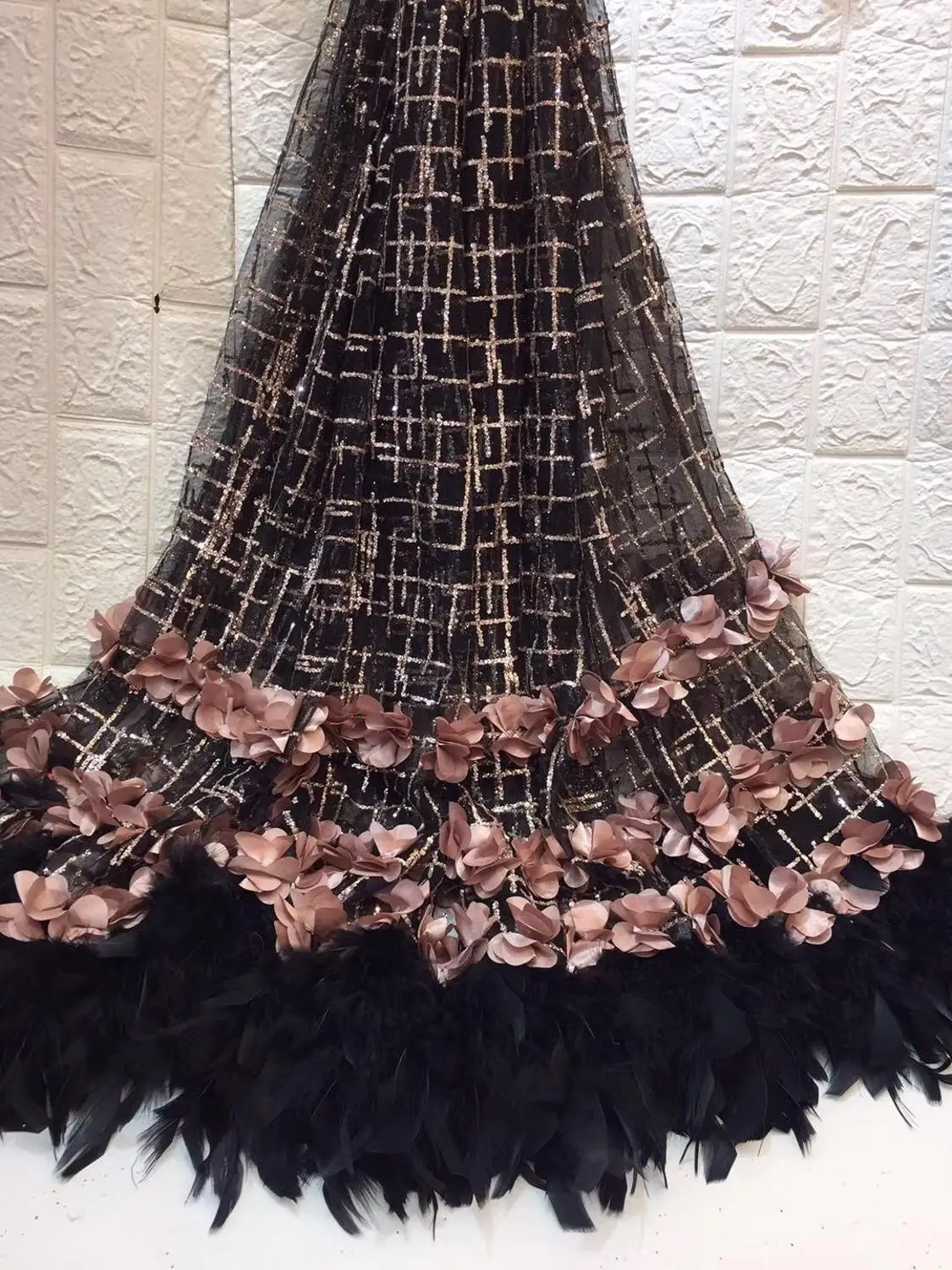 

High Quality French Tulle Lace Fabric Latest African Mesh Net Lace Fabric with feather Embroidery Lace Fabrics