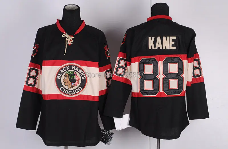 blackhawks winter classic sweatshirt
