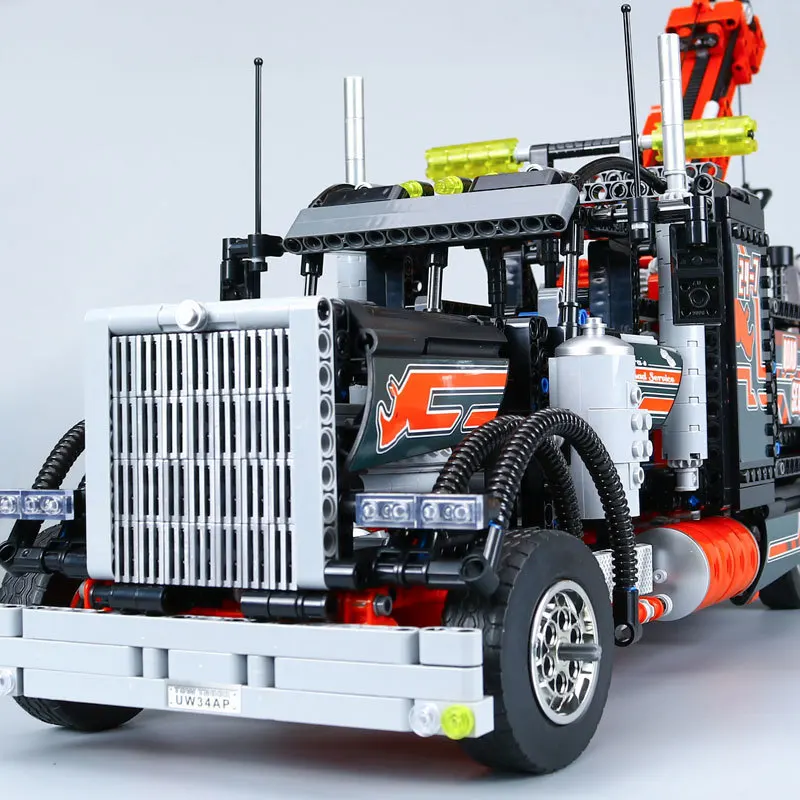 

1877Pcs Lepin 20020 Technic Truck compatible Legoinglys Technic 8285 Tow Truck Set Block Toys for Boy