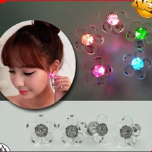 Серьги-гвоздики в виде лепестков сливы, Индивидуальные женские вечерние светодиодный серьги, маленькие милые женские серьги