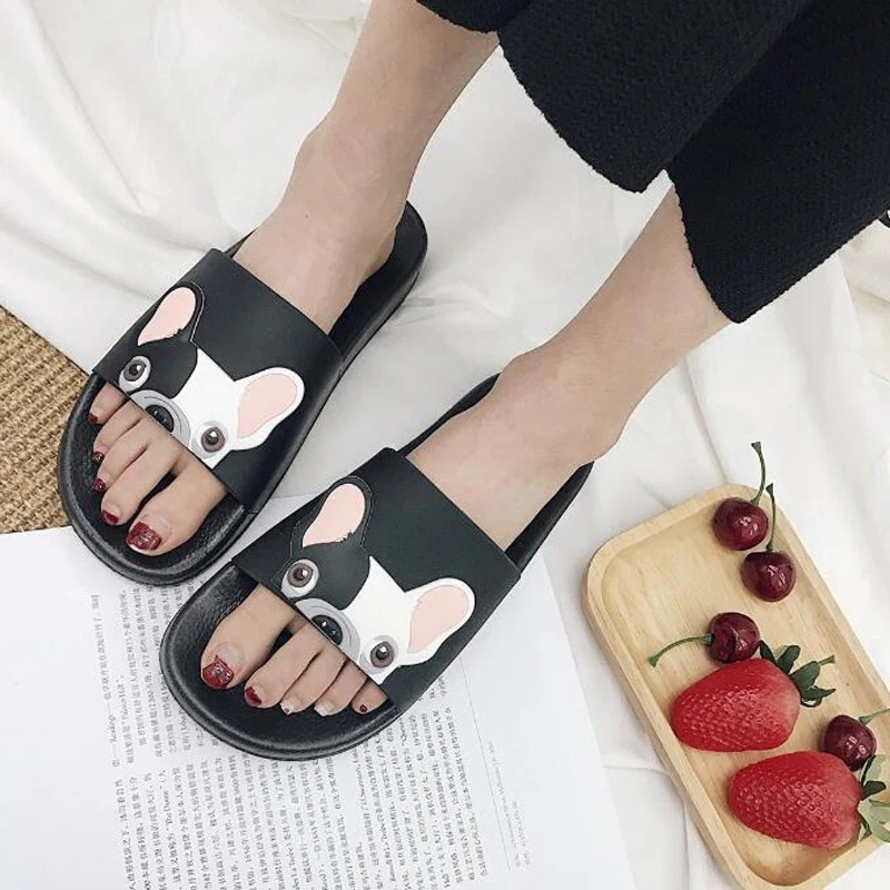 

Dropshipping 2019 Women Summer Bulldog Cartoon Sandals Flat Comfortable Beach Shoes Cute Funny Bathroom Floor Home Slippers