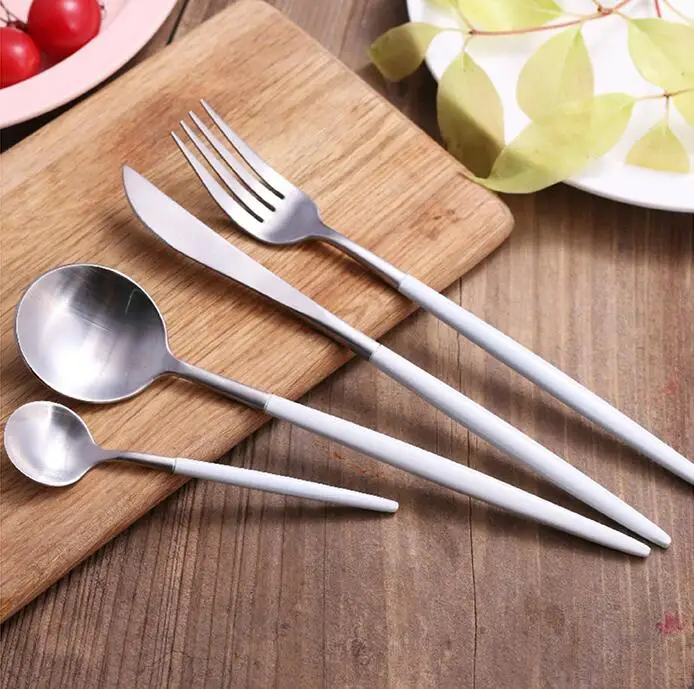 

4pcs/Lot White Handle Silver Stainless Steel Dinnerware Set Luxury Cutlery Set Matte Knife Fork Table Dinnerware