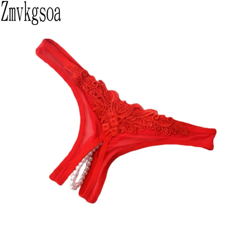 Женские трусы стринги. Стринги женские с вырезом и кружевом. Женские трусы стринги прозрачные. Девочка меряет трусы. Модель меряет трусы.