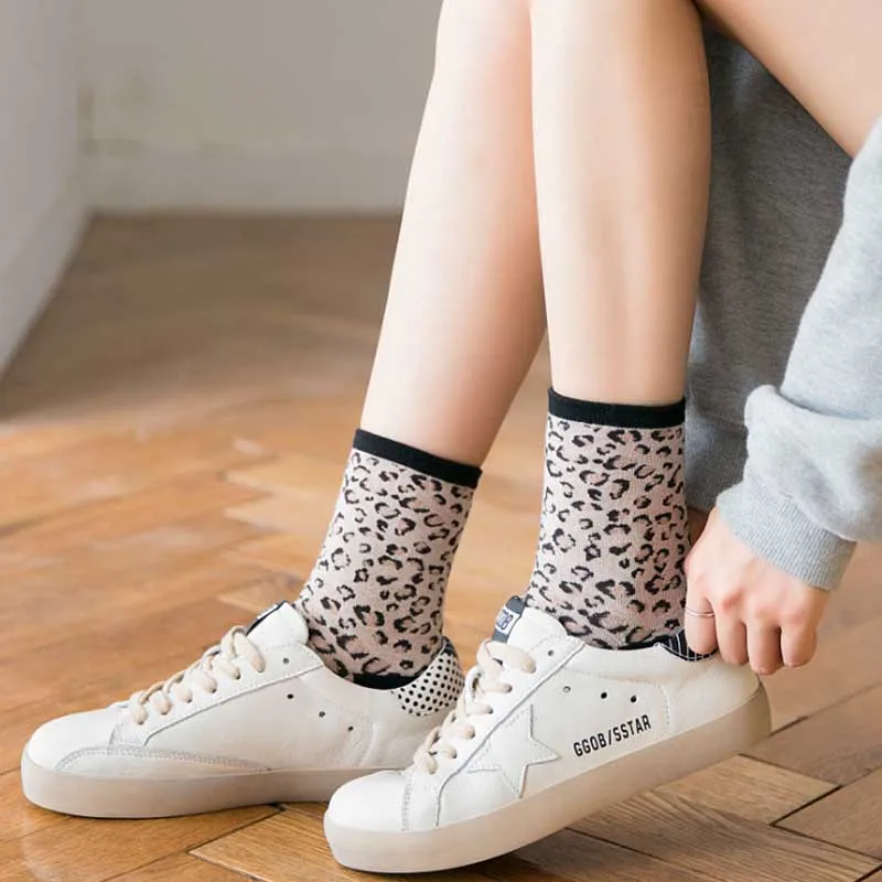 [WPLOIKJD] осенне-зимние модные элегантные женские носки с леопардовым принтом трендовые носки Harajuku креативная индивидуальность винтажные носки