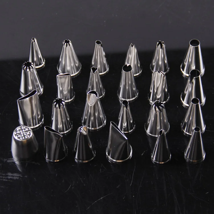 24 Pcs/Set Stainless Steel Seamless Icing Piping Nozzle Set Bakery And Pastry Tools Cream Cake Decorating Tips Set With PP Box