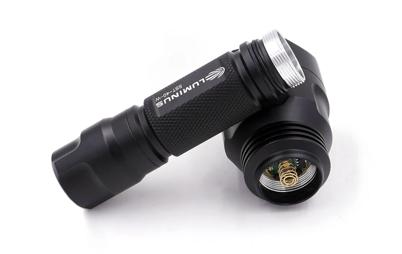 C8 SST-40 flashlight (10)