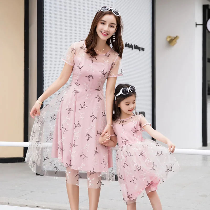 

2018 New Mother Daughter Printed Dress Women Kids Girls Princess Dress Summer Family Matching Outfits Short-sleeve Clothes