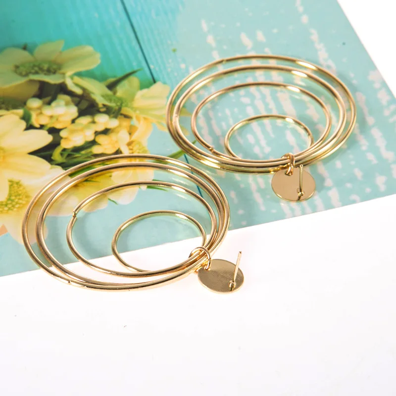 

Women Earrings Metal Round Earrings