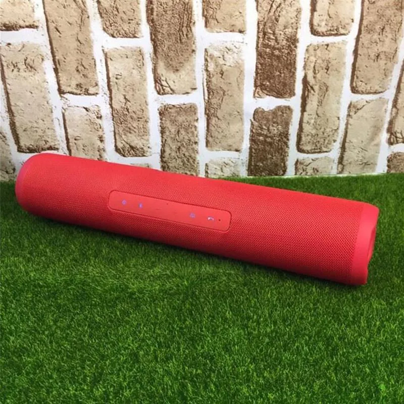 Portable intelligent wireless Bluetooth speaker stereo bass effect Bluetooth speaker multi-function outdoor FM Bluetooth speaker