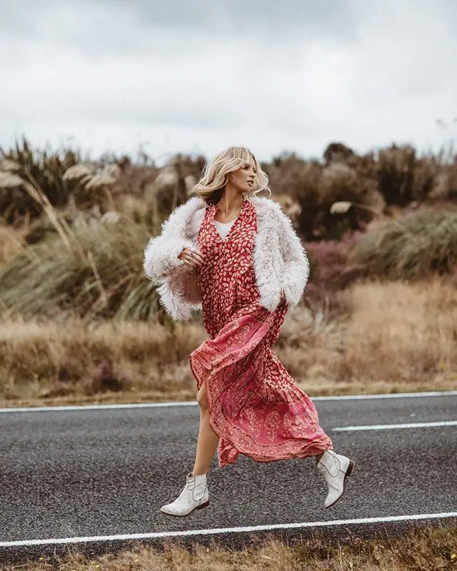 31966837_372181663280370_19550704016293888_n