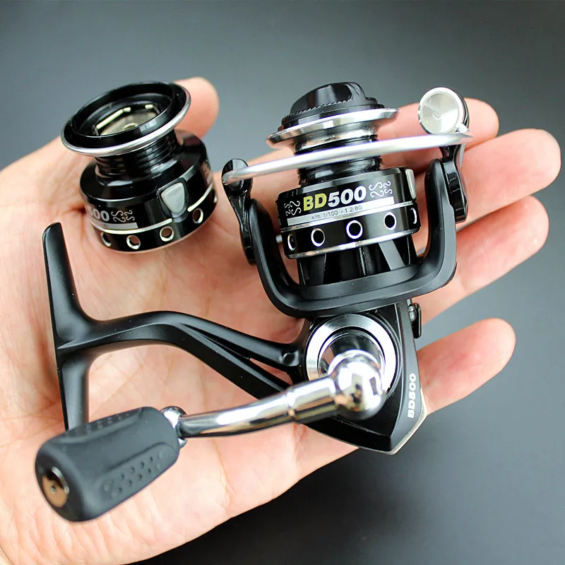 Kopen Dubbele rollen mini forel vissen spinning reel Salmo playtcephalus roestvrij aluminium spool baitcasting ratio 5.2 1 lager 7 + 1BB