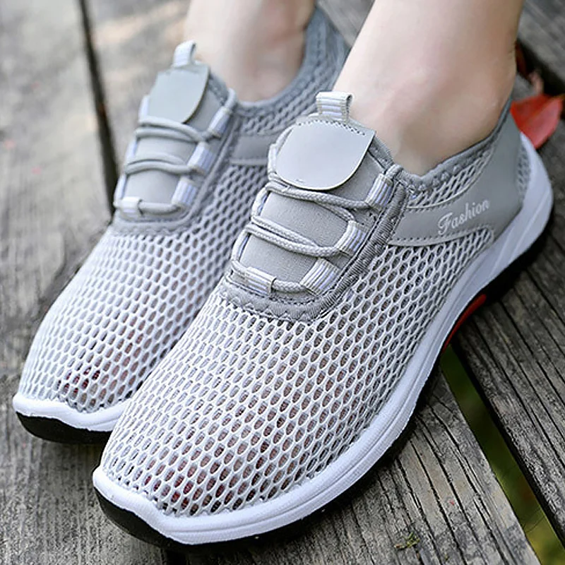 Летняя мужская обувь; Новое поступление года; мужские кроссовки из дышащего сетчатого материала; спортивная обувь для мальчиков; мужские кроссовки; однотонные черные кроссовки; Размеры 35-44
