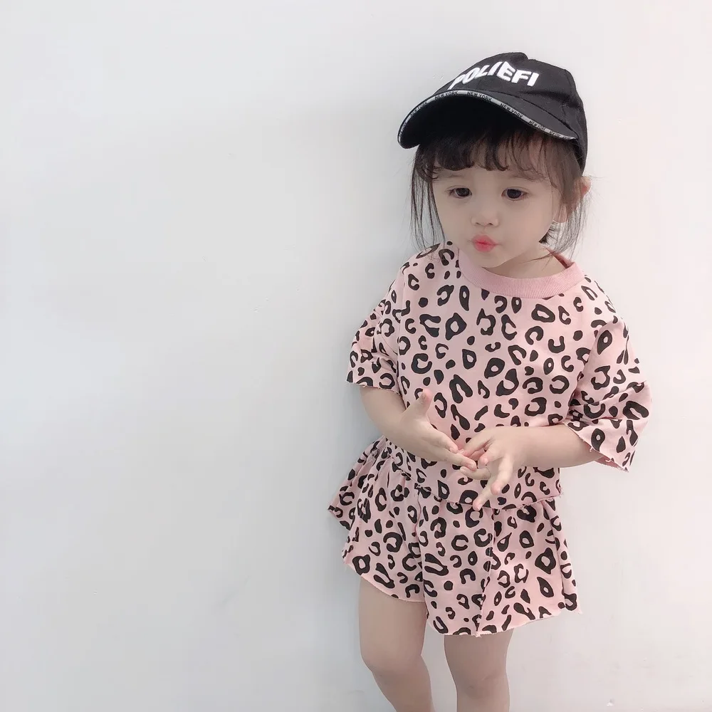 Korean Baby Girls Summer Outfit 2019 Toddler Girl Clothes Four-color Leopard T Shirt Shorts Children Clothing Set 2Pcs Kids Suit (28)