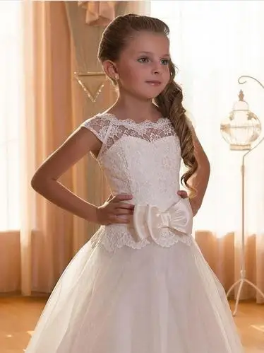 New-Cap-Sleeve-Backless-Ivory-Lace-Flower-Girl-Dresses-For-Weddings-2016-Bow-Floor-Length-First (1)
