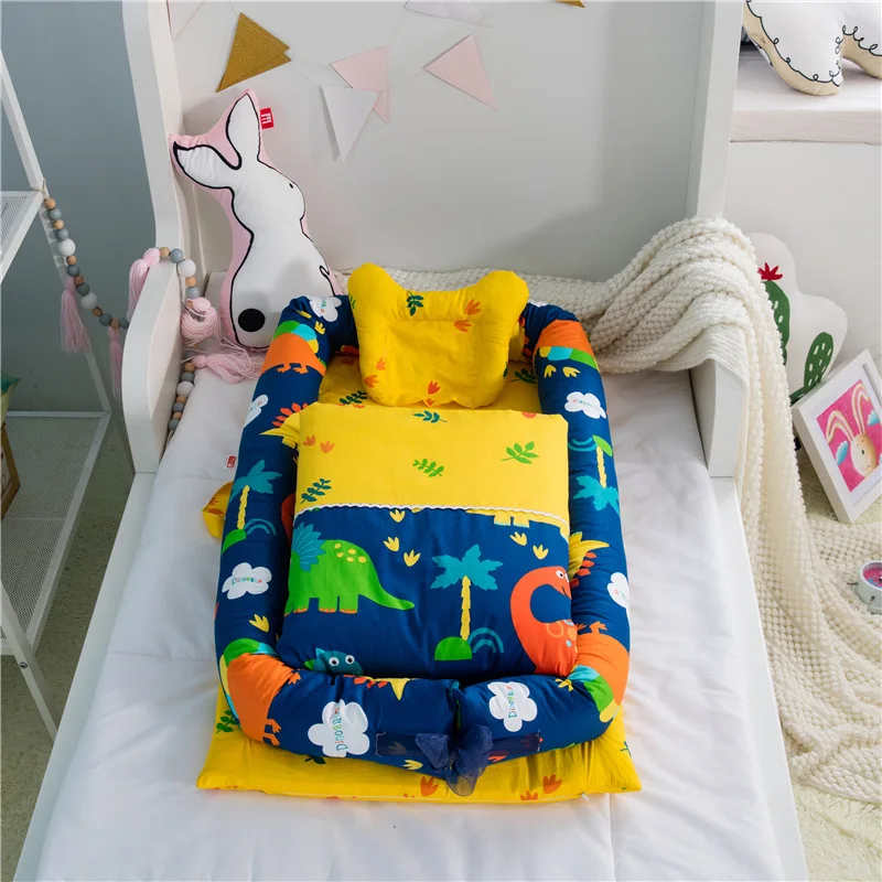 

Sleeping artifact dinosaur cartoon ins with the baby baby bed in the bed cradle crib soft mattress three-piece
