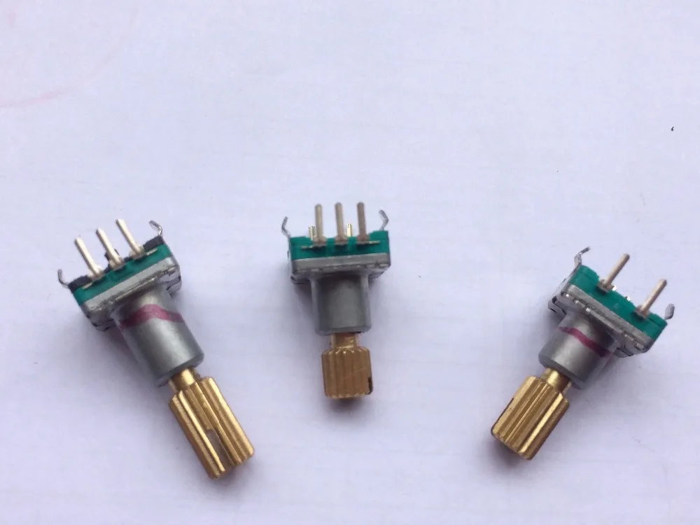 

Original new 100% import EC11 encoder 30 point switch 1.5MM automotive volume potentiometer copper shaft