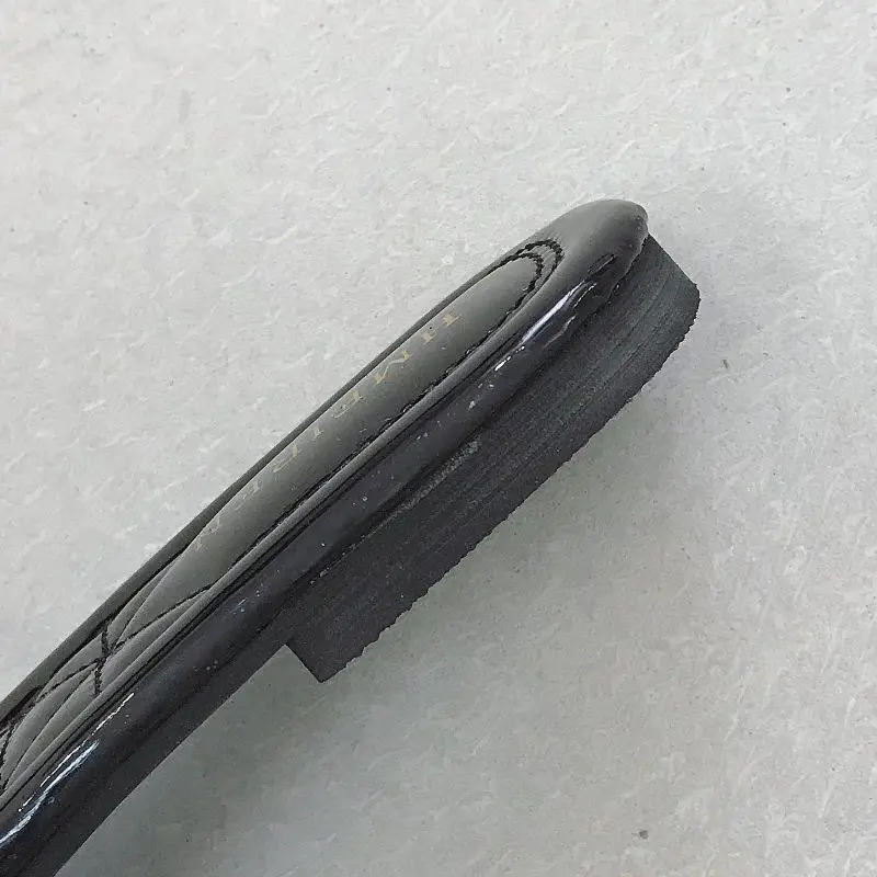 225